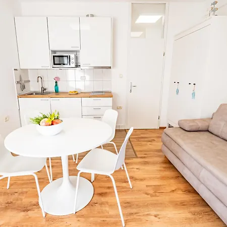 Apartment Center Seafront Seaview Old Town 1 Umag