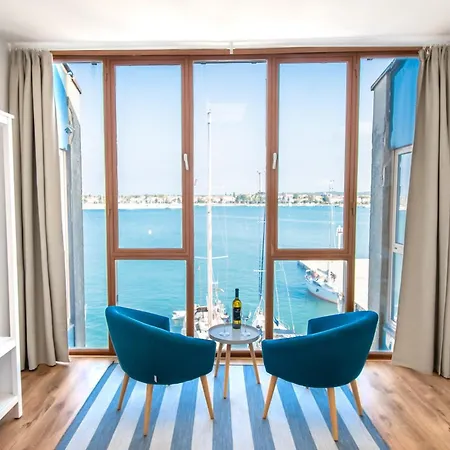 Center Seafront Seaview Old Town 1 Apartment *